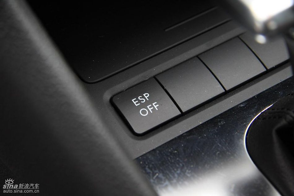 一汽大众新高尔夫内饰实拍图