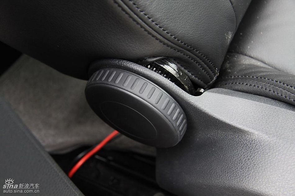 一汽大众新高尔夫内饰实拍图