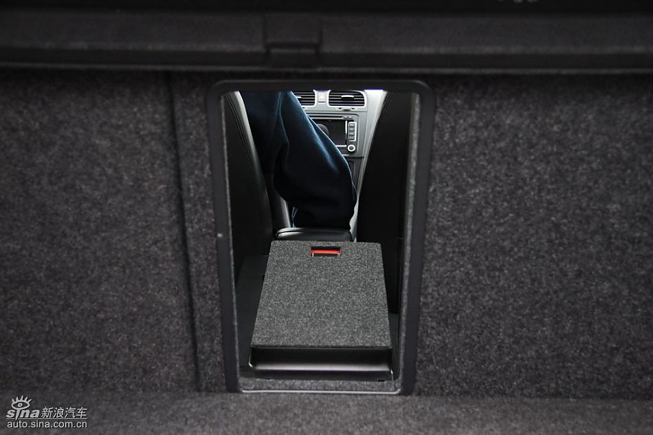 一汽大众新高尔夫内饰实拍图