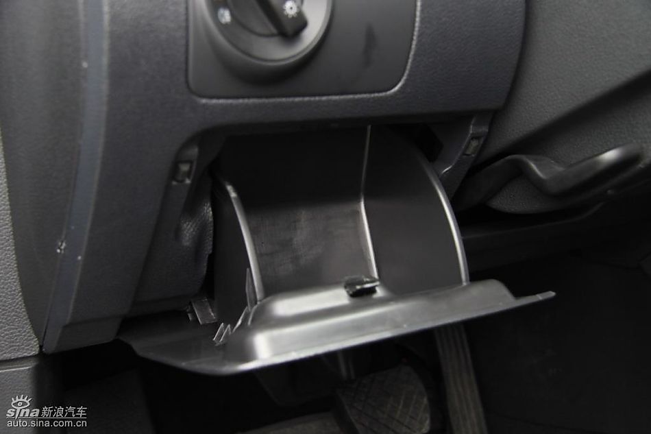 一汽大众新高尔夫内饰实拍图