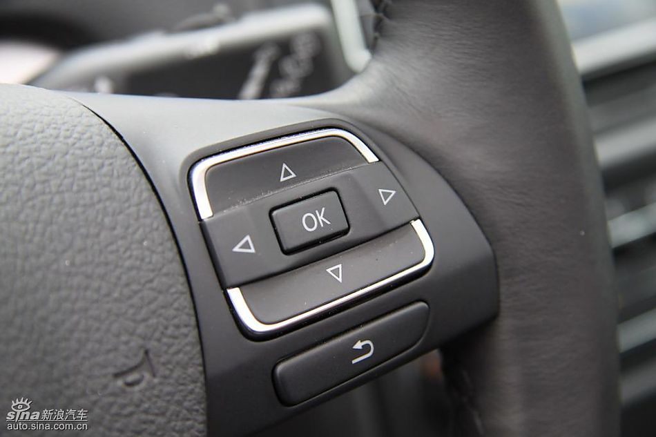 一汽大众新高尔夫内饰实拍图