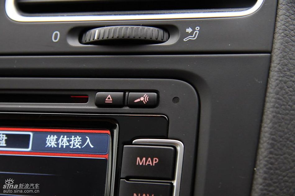 一汽大众新高尔夫内饰实拍图