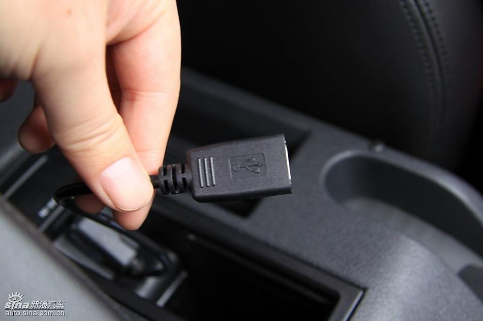 一汽大众新高尔夫内饰实拍图