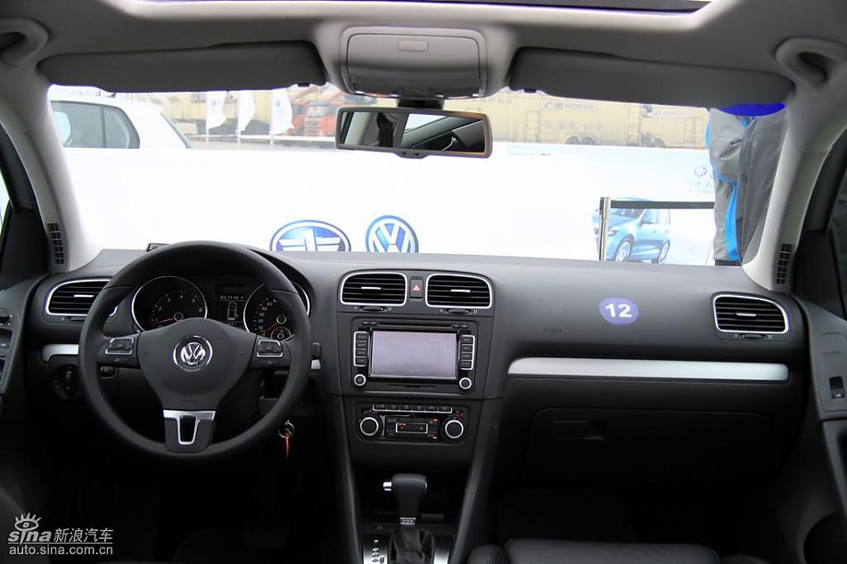 一汽大众新高尔夫内饰实拍图