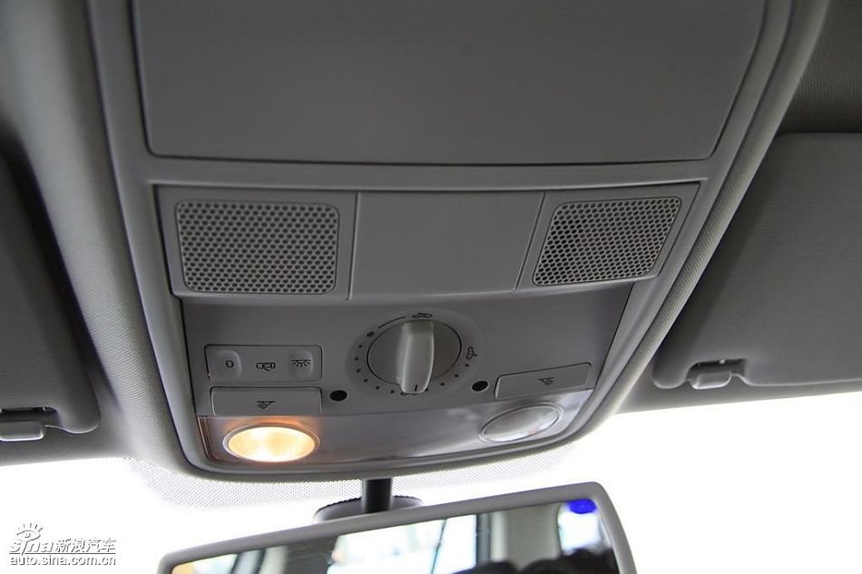 一汽大众新高尔夫内饰实拍图