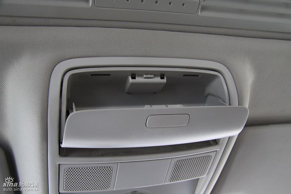 一汽大众新高尔夫内饰实拍图