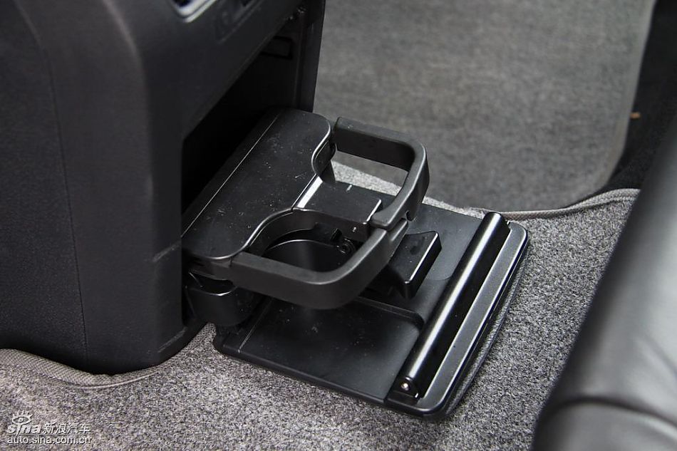 一汽大众新高尔夫内饰实拍图