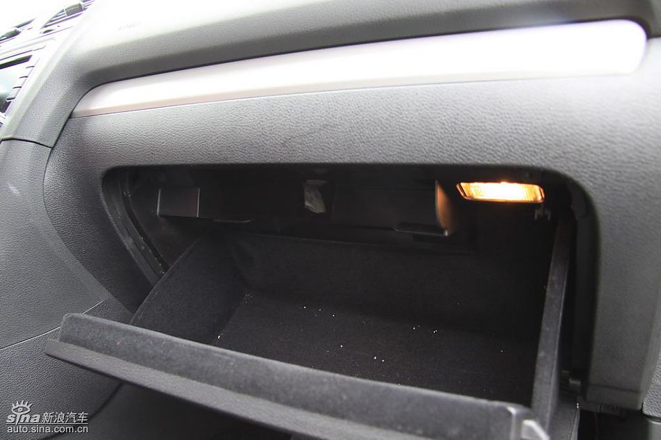 一汽大众新高尔夫内饰实拍图