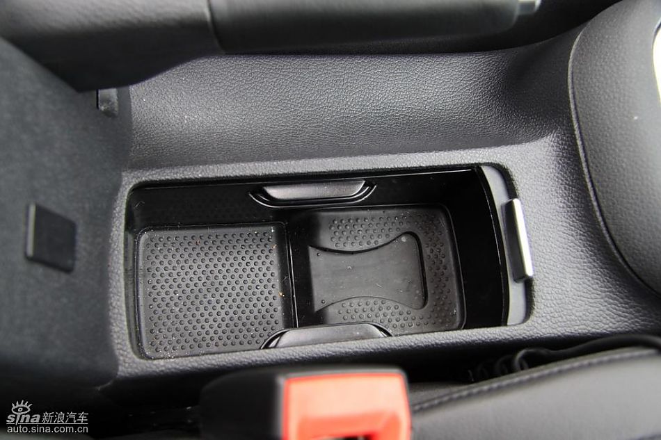 一汽大众新高尔夫内饰实拍图