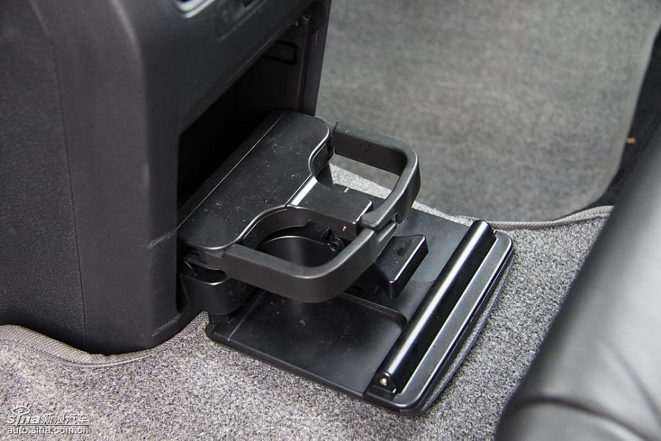 一汽大众新高尔夫内饰实拍图