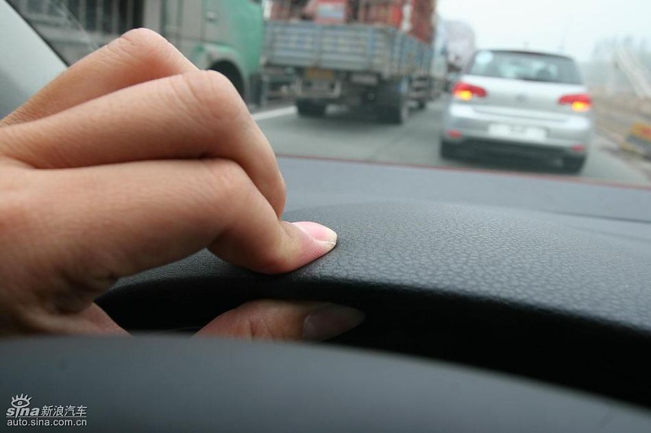 第六代高尔夫内饰及细节