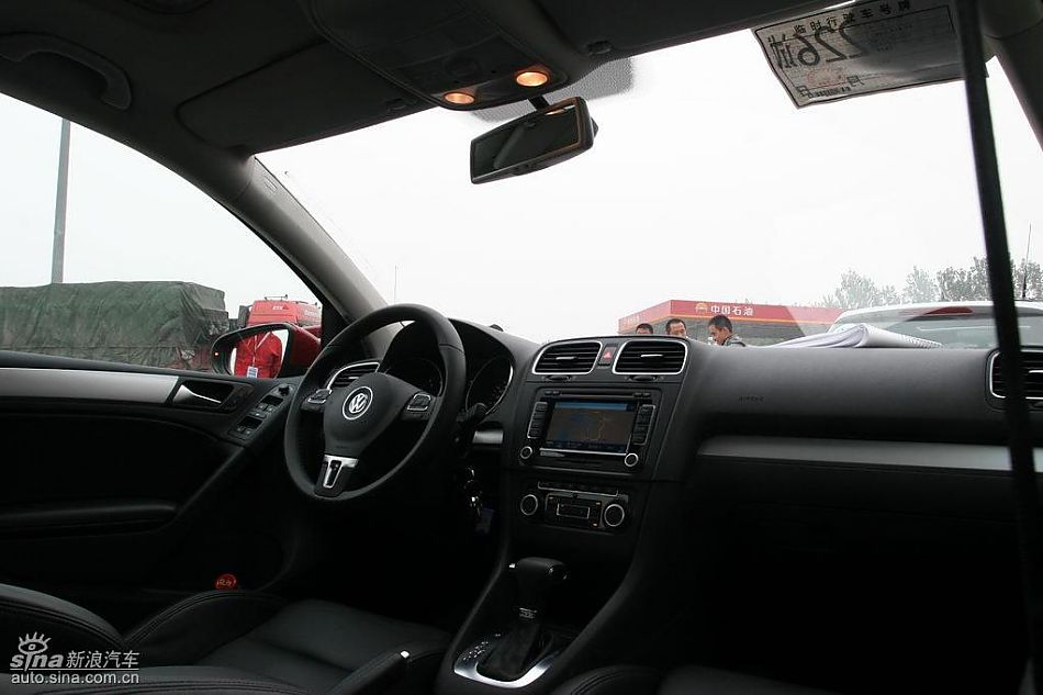 第六代高尔夫内饰及细节