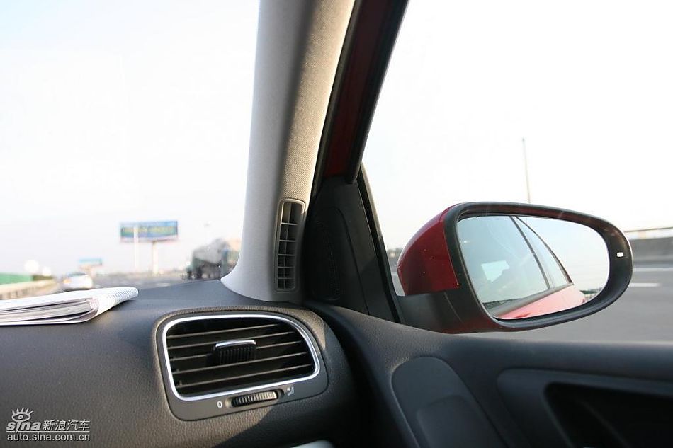 第六代高尔夫内饰及细节