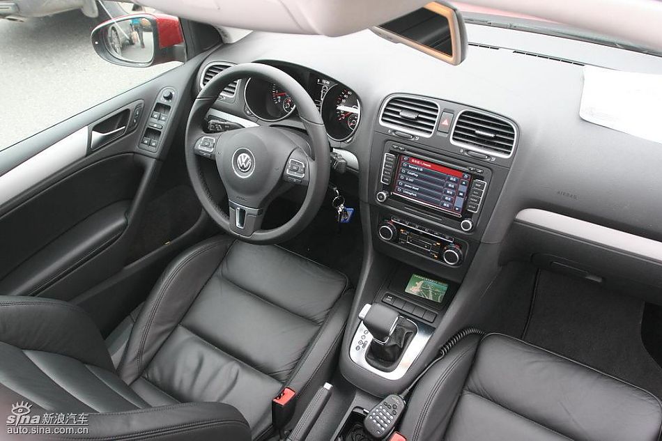 第六代高尔夫内饰及细节