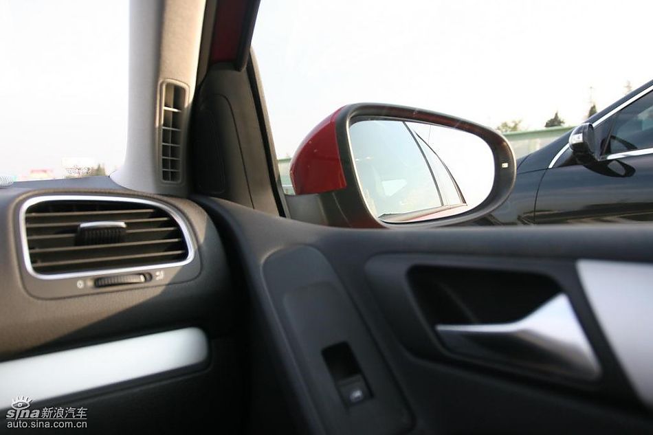 第六代高尔夫内饰及细节