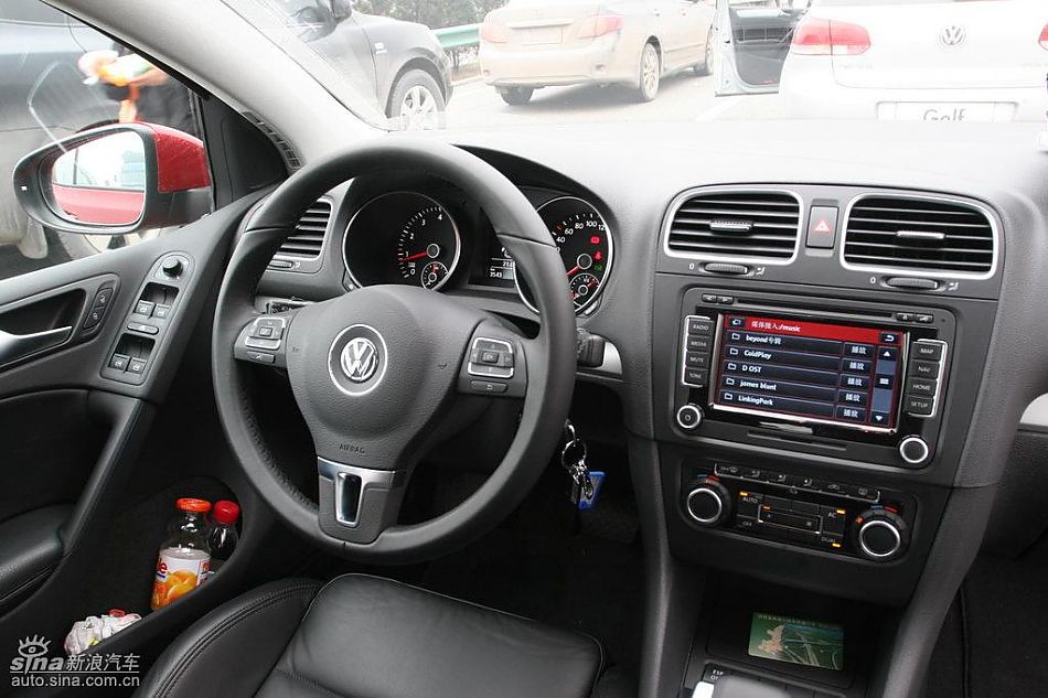 第六代高尔夫内饰及细节