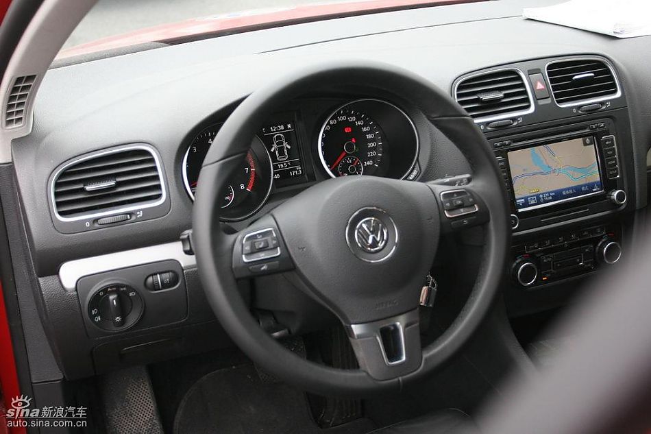 第六代高尔夫内饰及细节