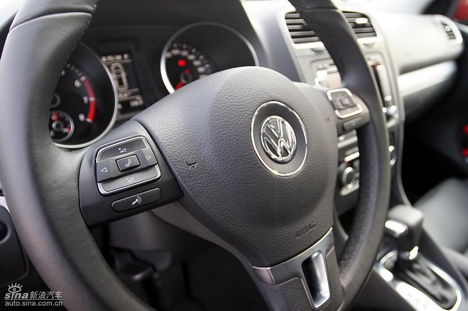 第六代高尔夫内饰及细节