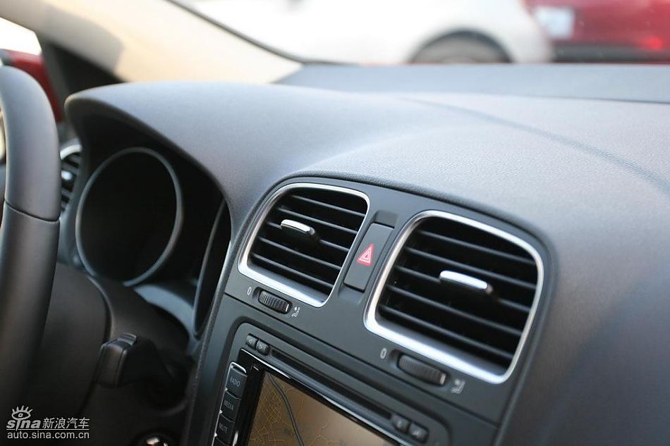 第六代高尔夫内饰及细节