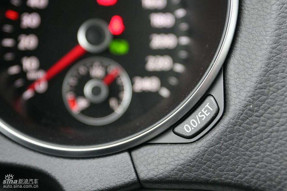 第六代高尔夫内饰及细节