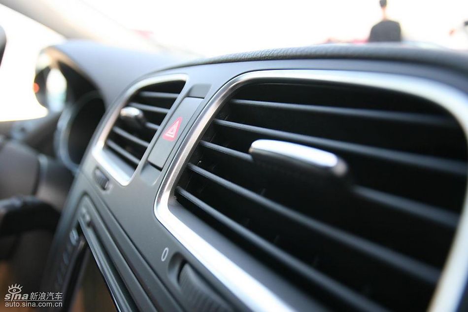 第六代高尔夫内饰及细节