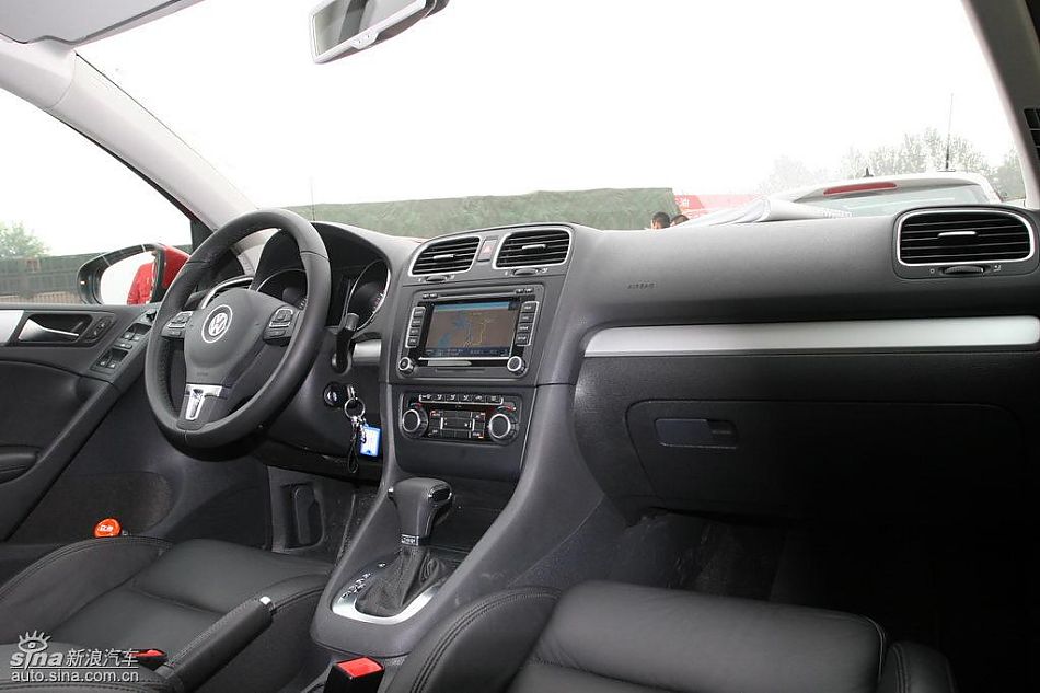 第六代高尔夫内饰及细节