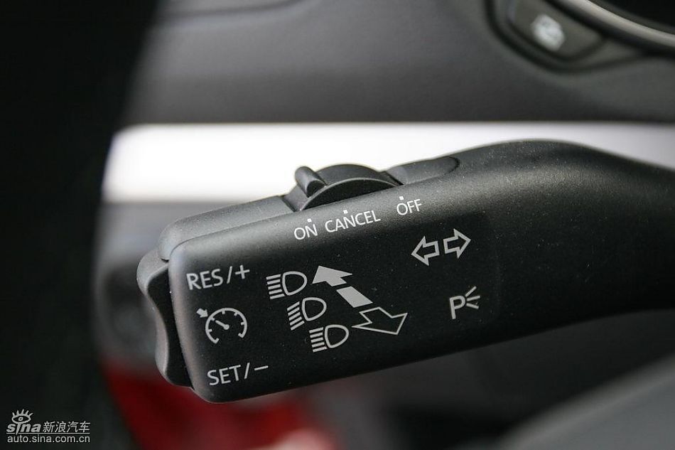 第六代高尔夫内饰及细节