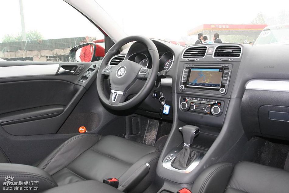 第六代高尔夫内饰及细节