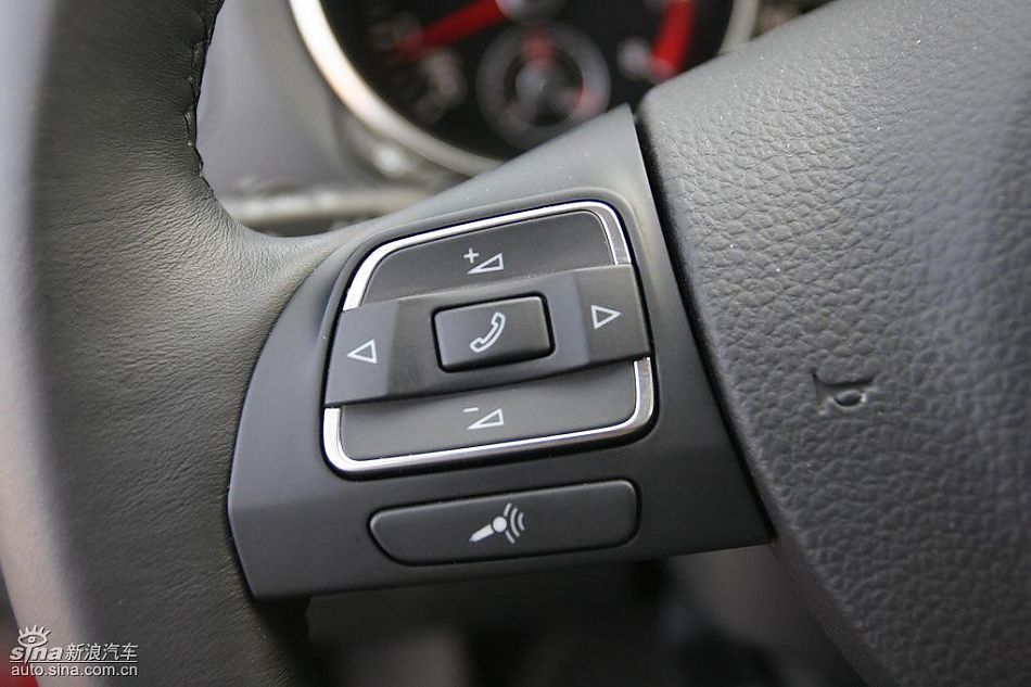 第六代高尔夫内饰及细节