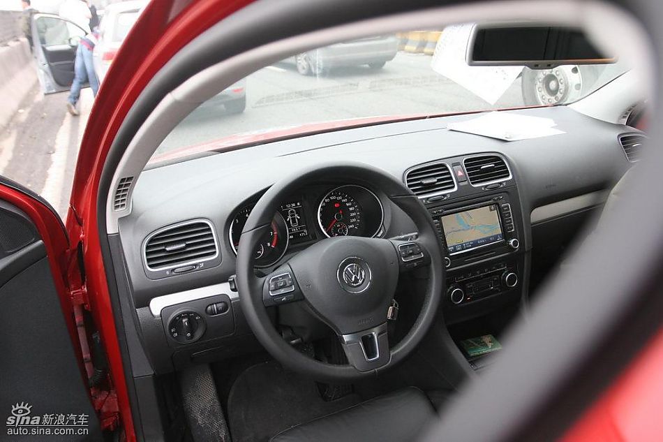 第六代高尔夫内饰及细节