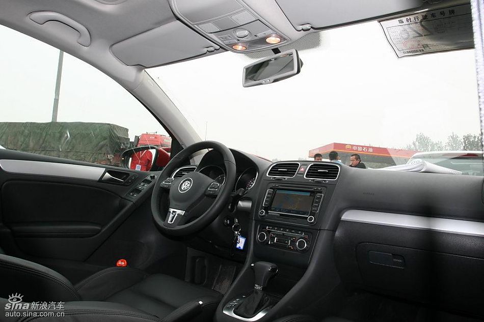 第六代高尔夫内饰及细节