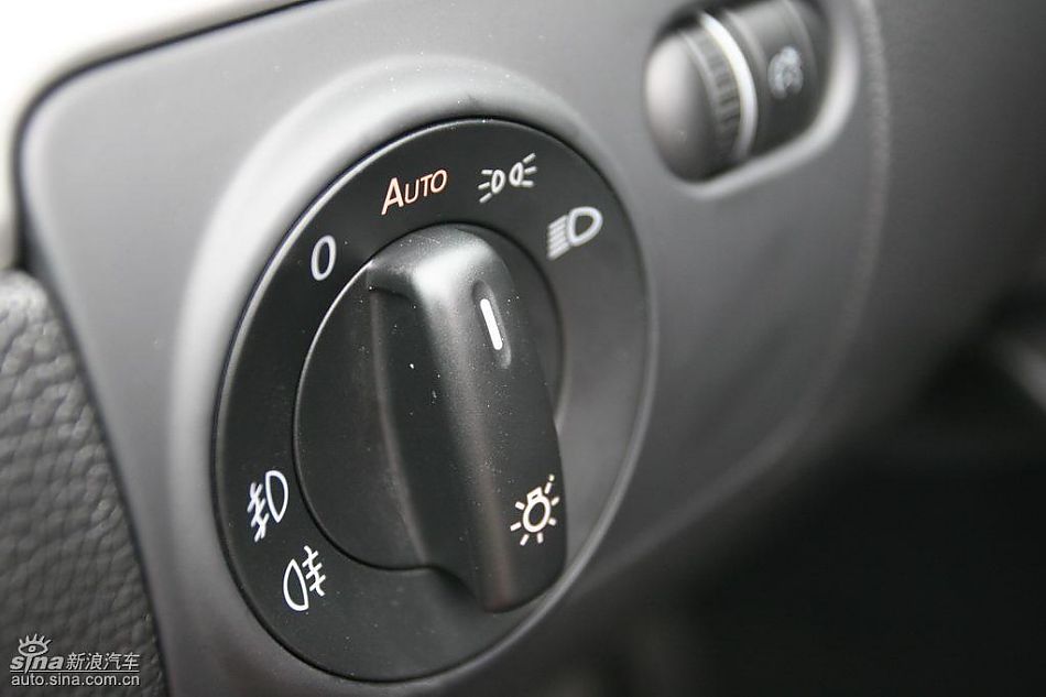 第六代高尔夫内饰及细节