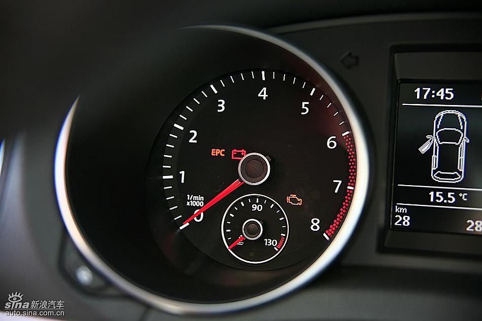 一汽大众全新高尔夫6到店实拍