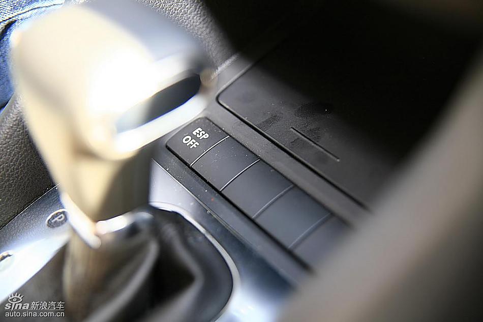 一汽大众全新高尔夫6到店实拍