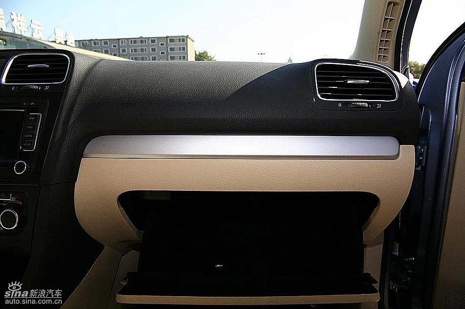 一汽大众全新高尔夫6到店实拍