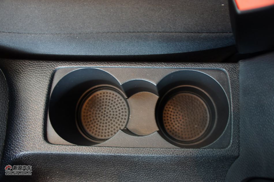 2011款高尔夫1.6手动时尚型