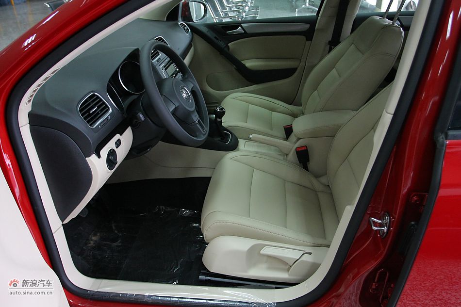 2010款高尔夫1.6L手动舒适型