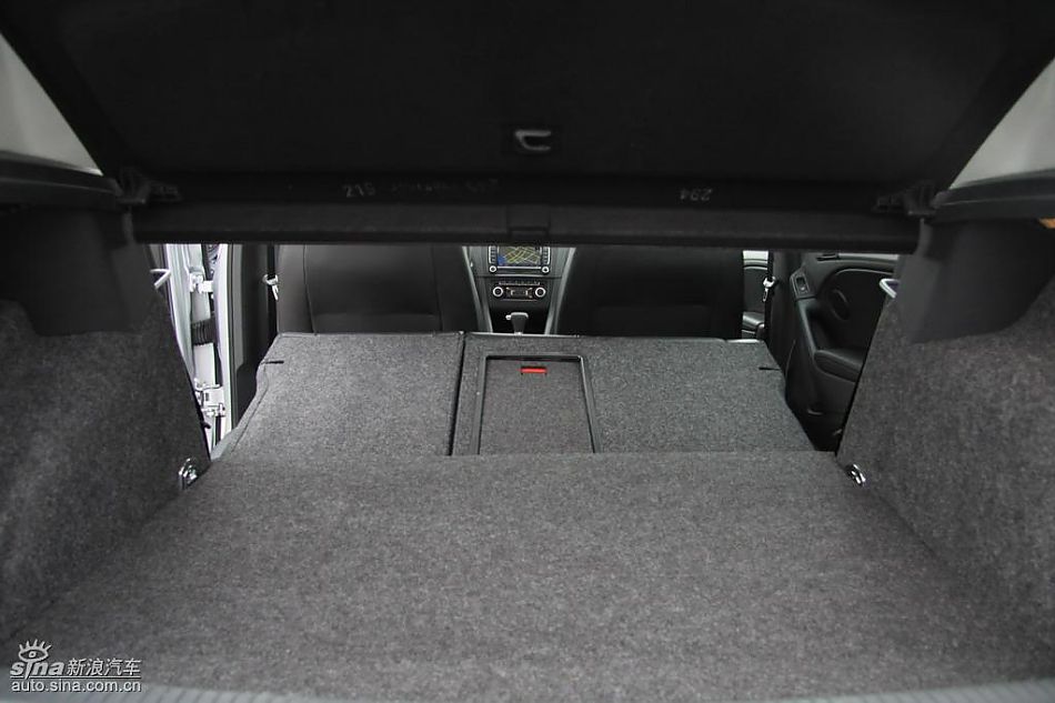 一汽大众新高尔夫内饰实拍图