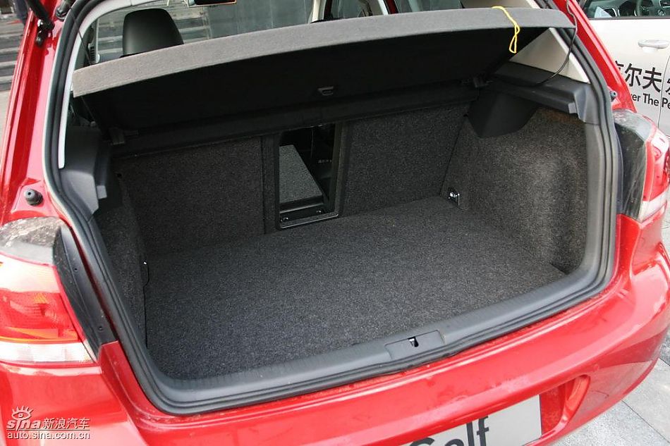 第六代高尔夫内饰及细节