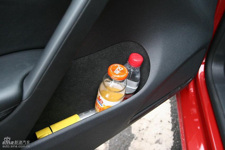 第六代高尔夫内饰及细节