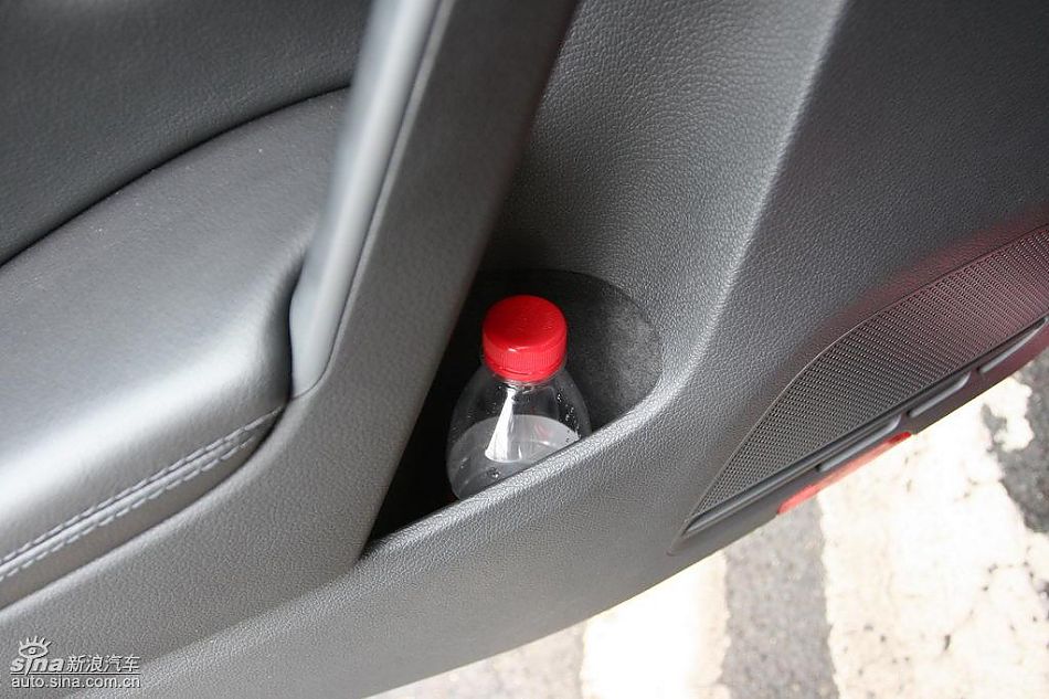 第六代高尔夫内饰及细节