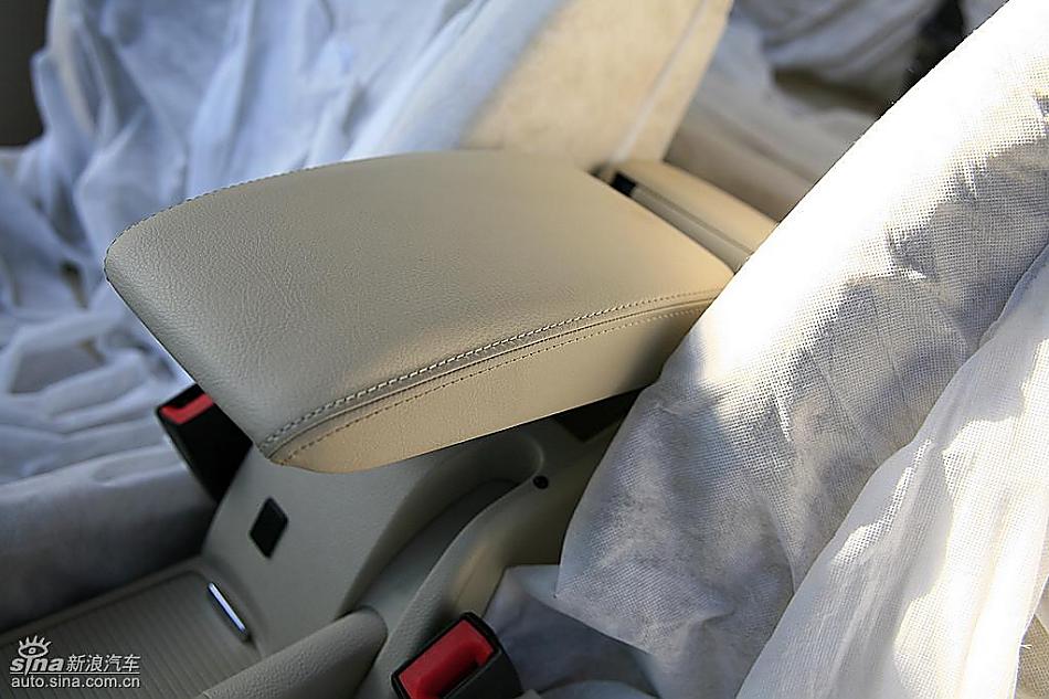 一汽大众全新高尔夫6到店实拍