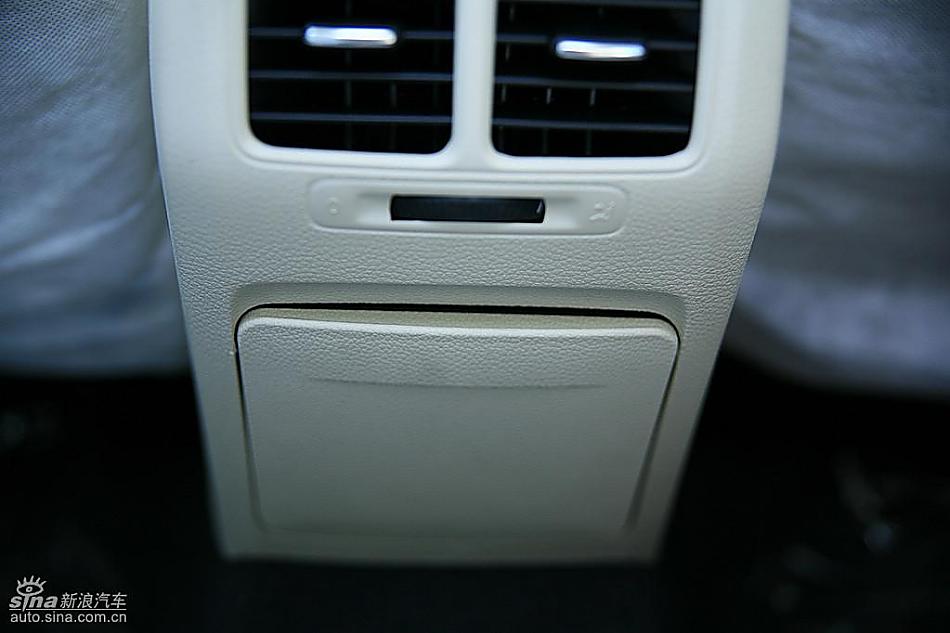 一汽大众全新高尔夫6到店实拍