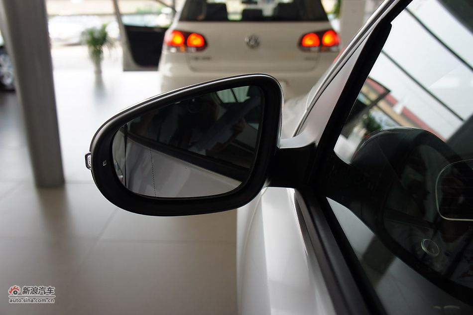 2011款高尔夫1.6手动时尚型