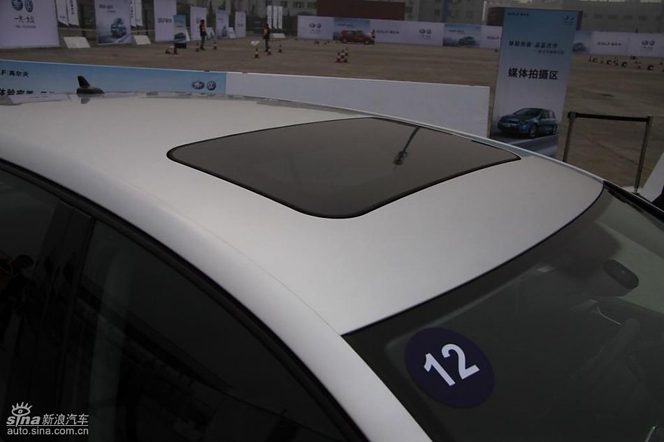 一汽大众新高尔夫内饰实拍图