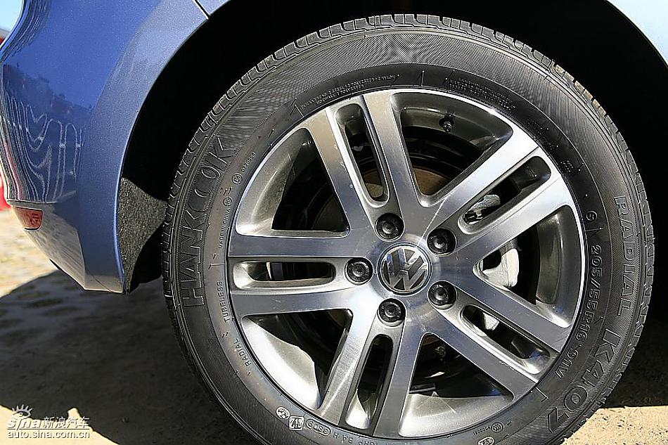 一汽大众全新高尔夫6到店实拍