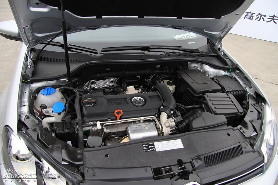 一汽大众新高尔夫发动机实拍图