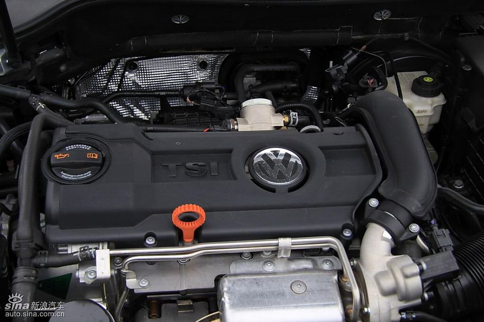 一汽大众新高尔夫发动机实拍图