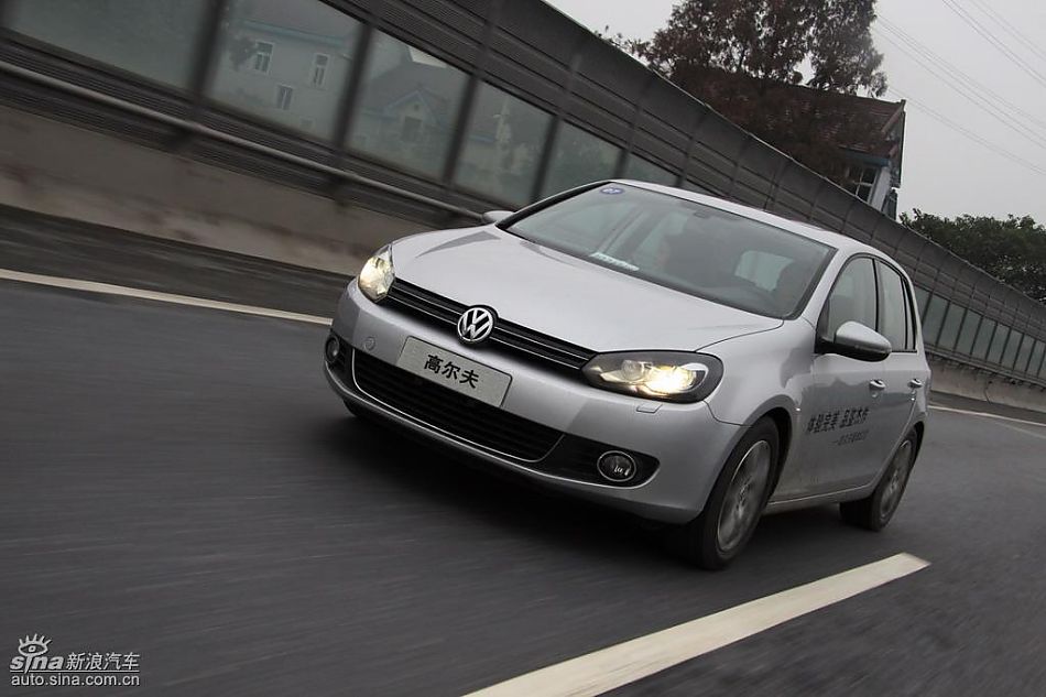 一汽大众新高尔夫动态实拍图