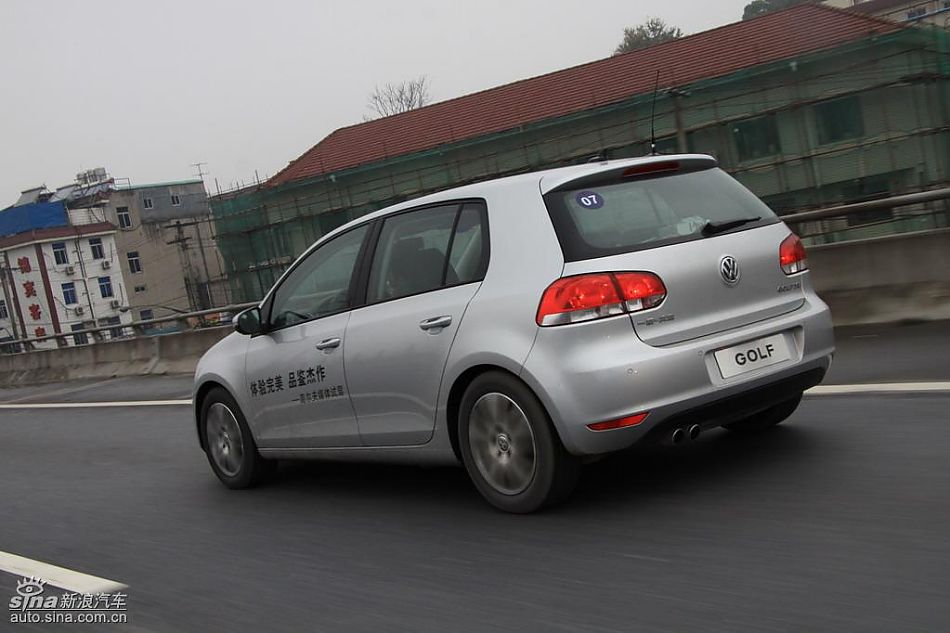 一汽大众新高尔夫动态实拍图